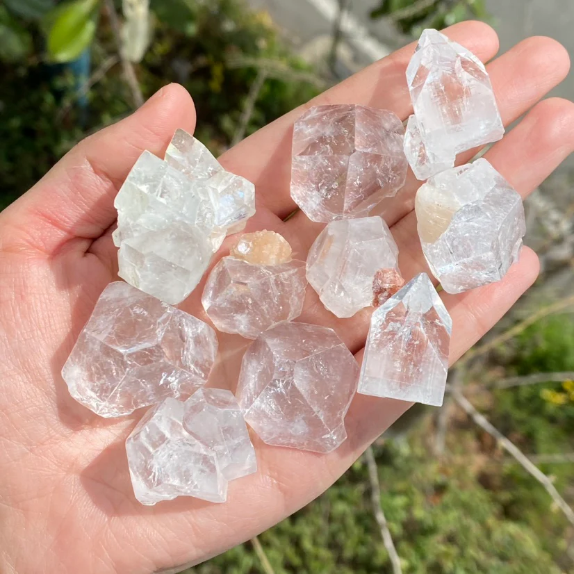 Apophyllite Pyramid - Image 5