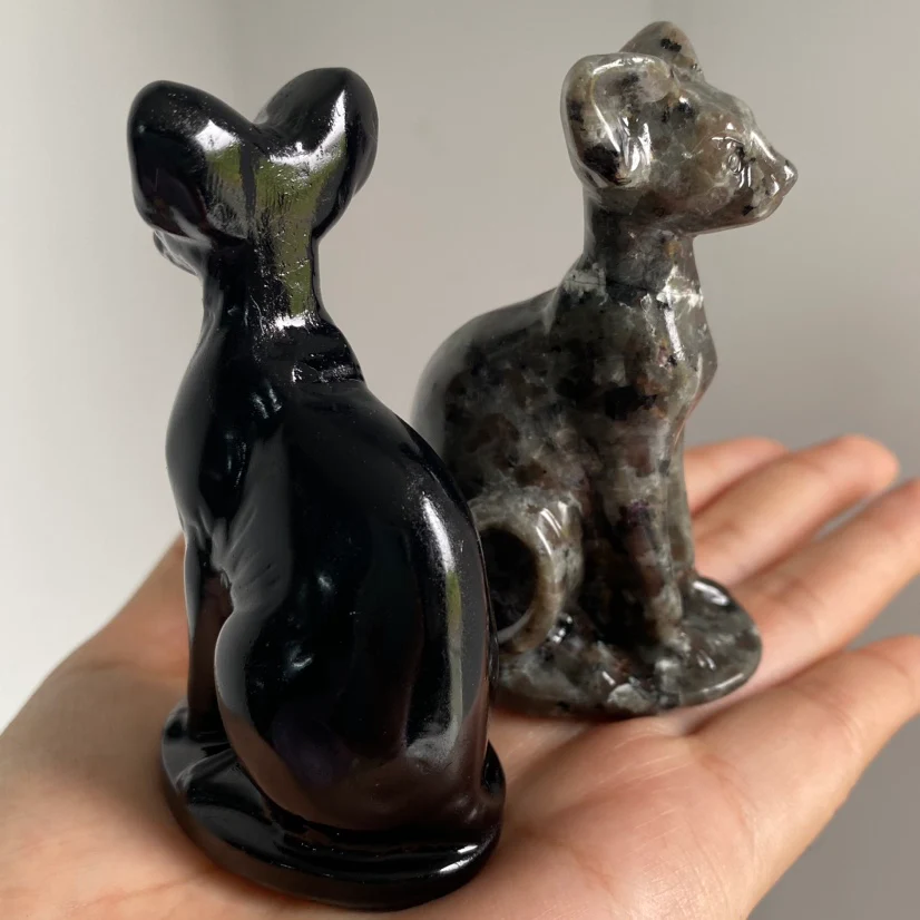 Crystal Sphynx Cat - Image 3