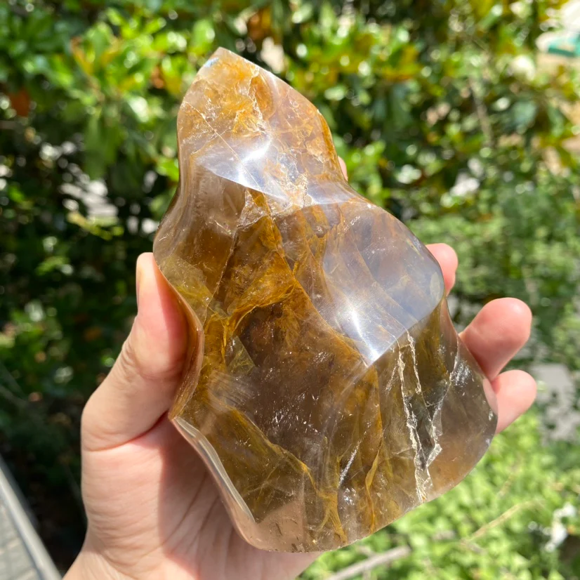 Golden Healer Quartz Flame - Image 4