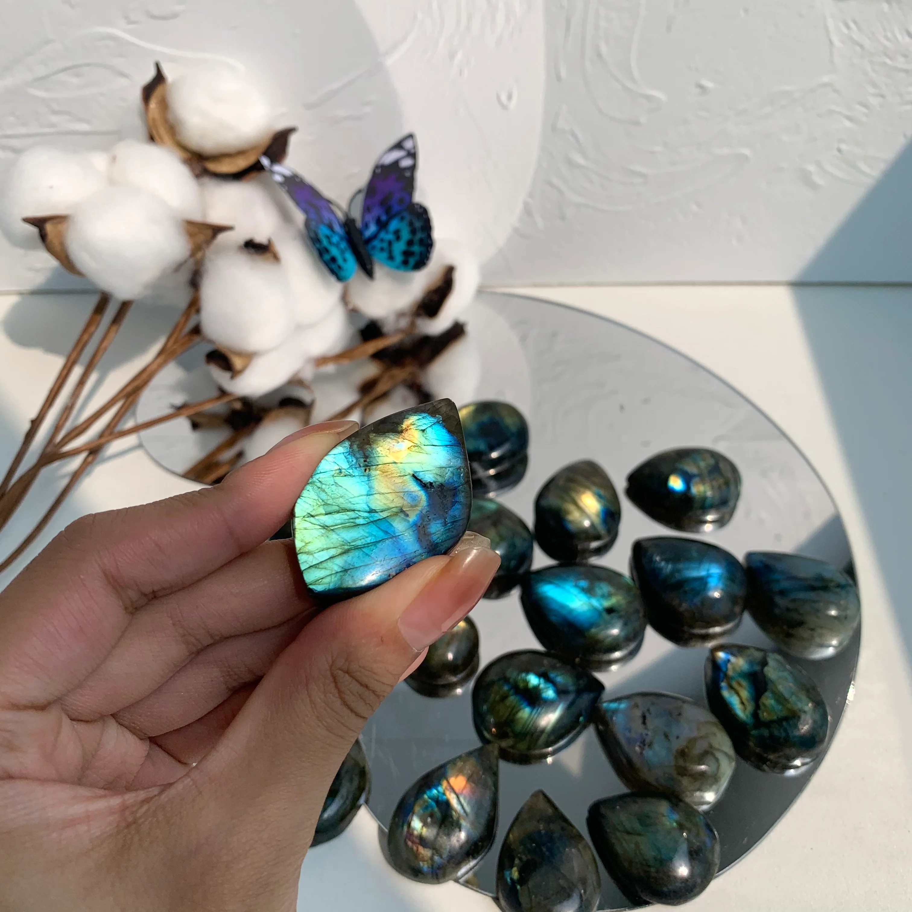 Labradorite Cabochon - Image 2