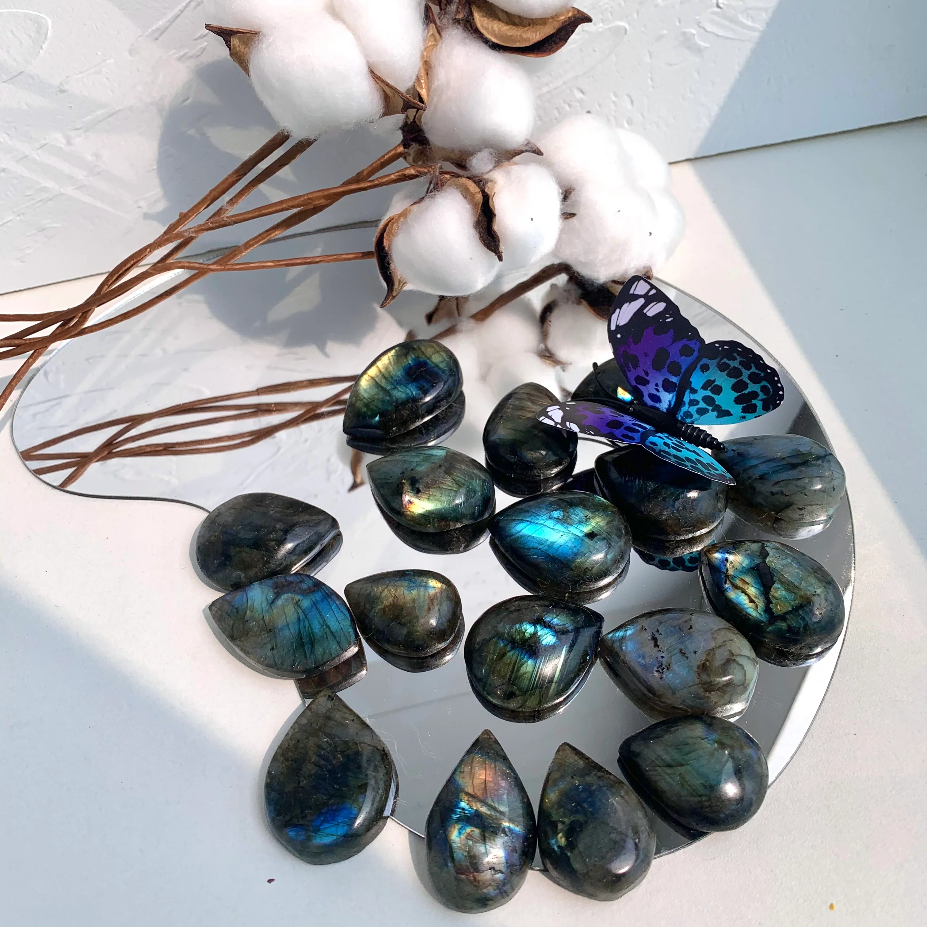 Labradorite Cabochon - Image 3