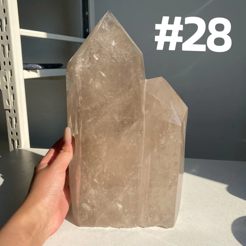 Quartz Big Tower (imperfect) - Image 2