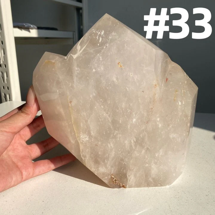 Quartz Big Tower (imperfect) - Image 3